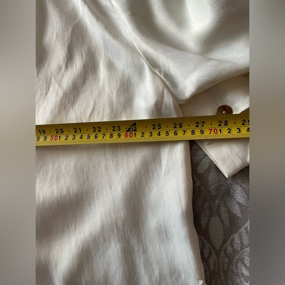 Zara Cream Long Sleeve Relaxed Blouse - Picture 6 of 6